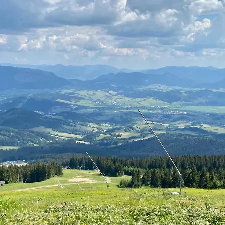 Apartman X12, Hillside 道尼库宾