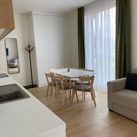 Apartman X12, Hillside Apartman