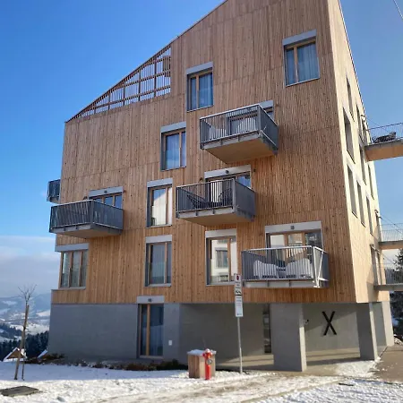 Apartman X12, Hillside Apartment *