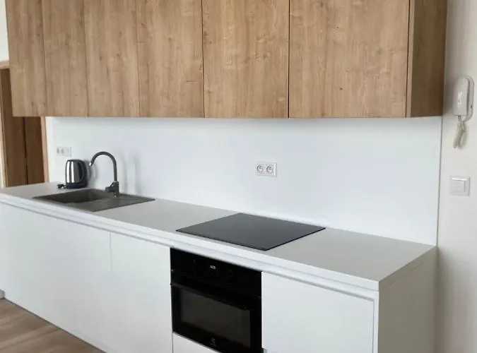 Apartman X12, Hillside