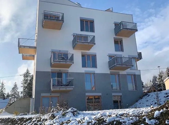 Apartman X12, Hillside Alsókubin